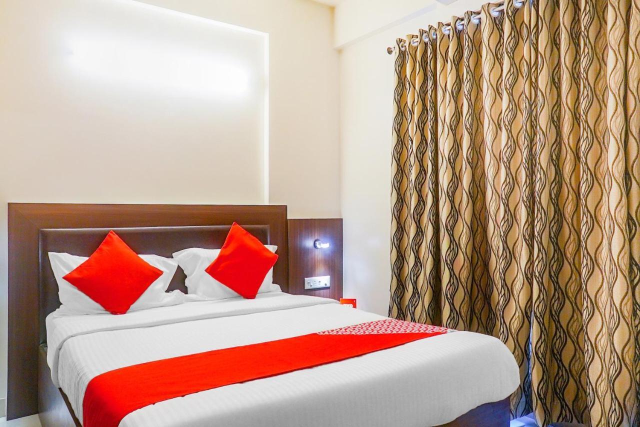 Oyo 15541 Pearl Inn Пуна Экстерьер фото