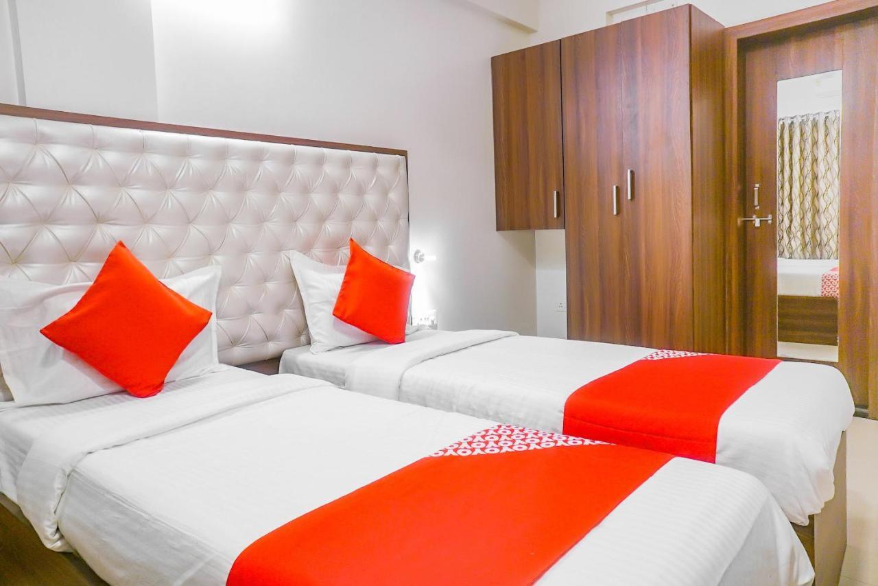 Oyo 15541 Pearl Inn Пуна Экстерьер фото